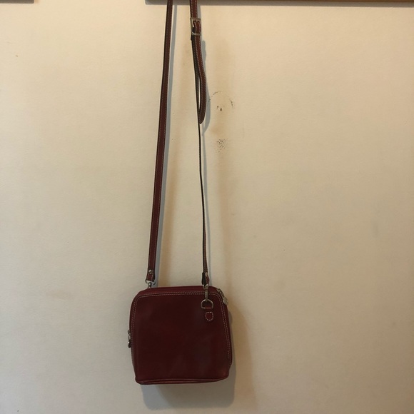 NWOT RED ITALIAN LEATHER CROSS BODY BAG - Picture 3 of 4